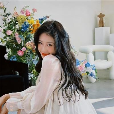 隔壁的吸血鬼美眉